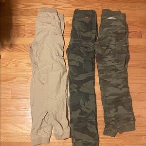 4 pants (camouflage) and 1 jacket (sz XXL).